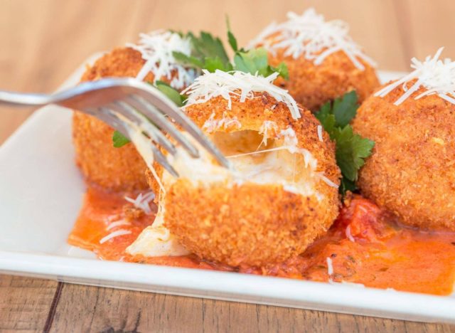 The Cheesecake Factory’s Mac and Cheese Balls
